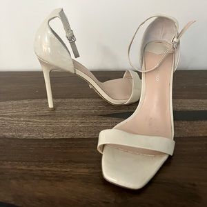 Tomy Biano Square Open Toe Sandal. Size 9.5. Never worn.